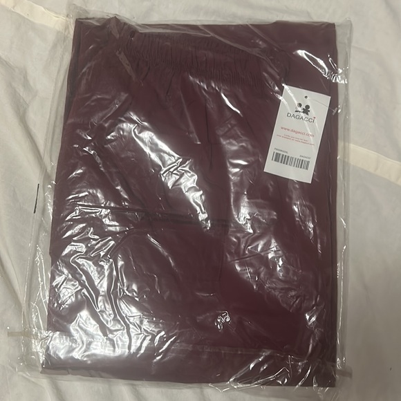 Dagacci Unisex Medical Scrub Shirt and Pants Set. Size XL - Picture 2 of 4